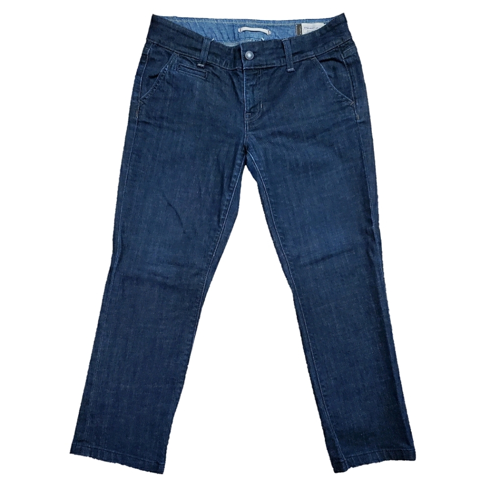 GAP: Straight-Leg Jeans